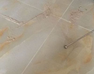 南宁市瓷砖空鼓维修公司分享粘合剂选择不当在瓷砖铺贴过程中可能导致以下问题